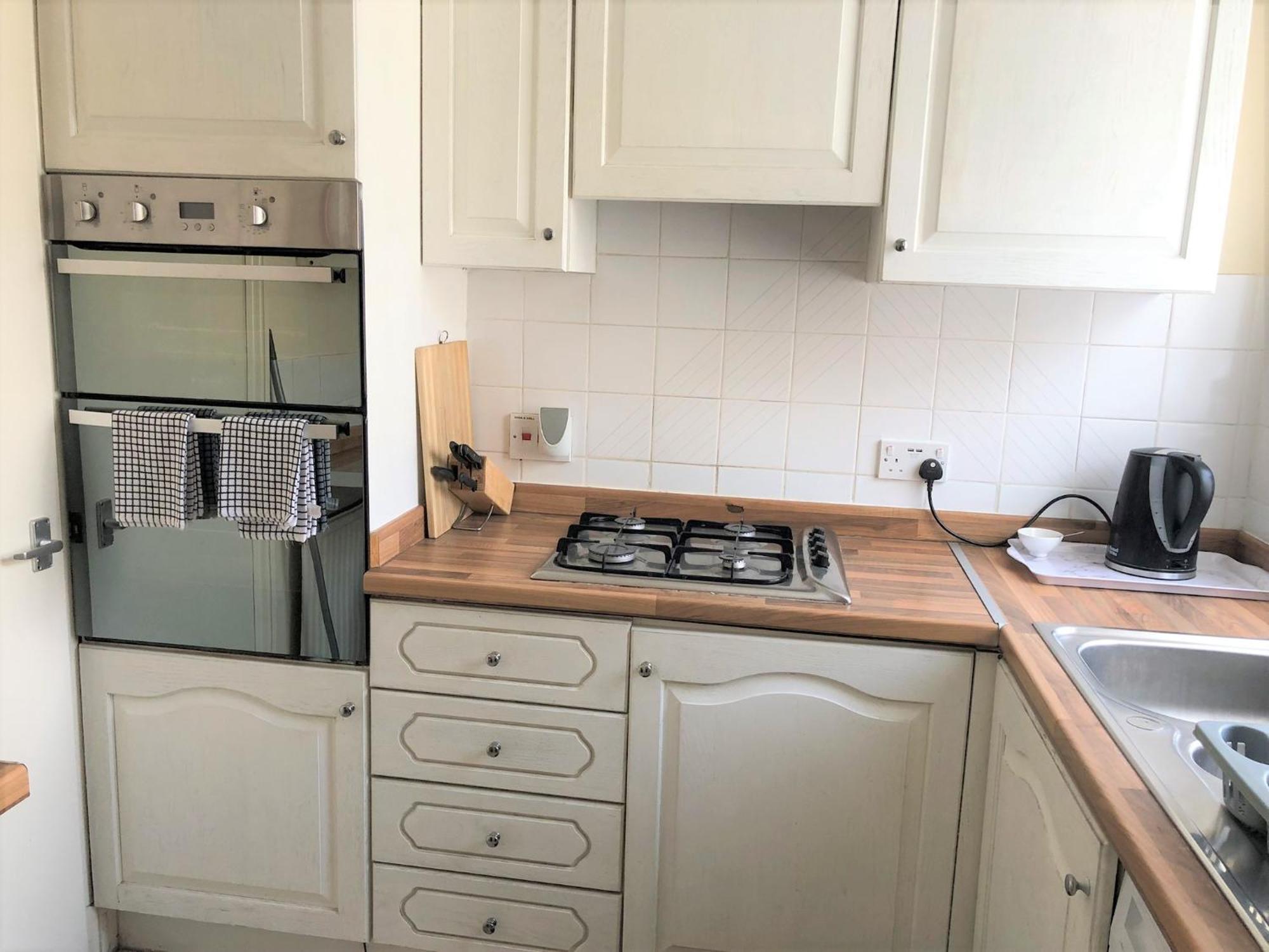 Spacious West London 2 Bedroom Apartment Extérieur photo