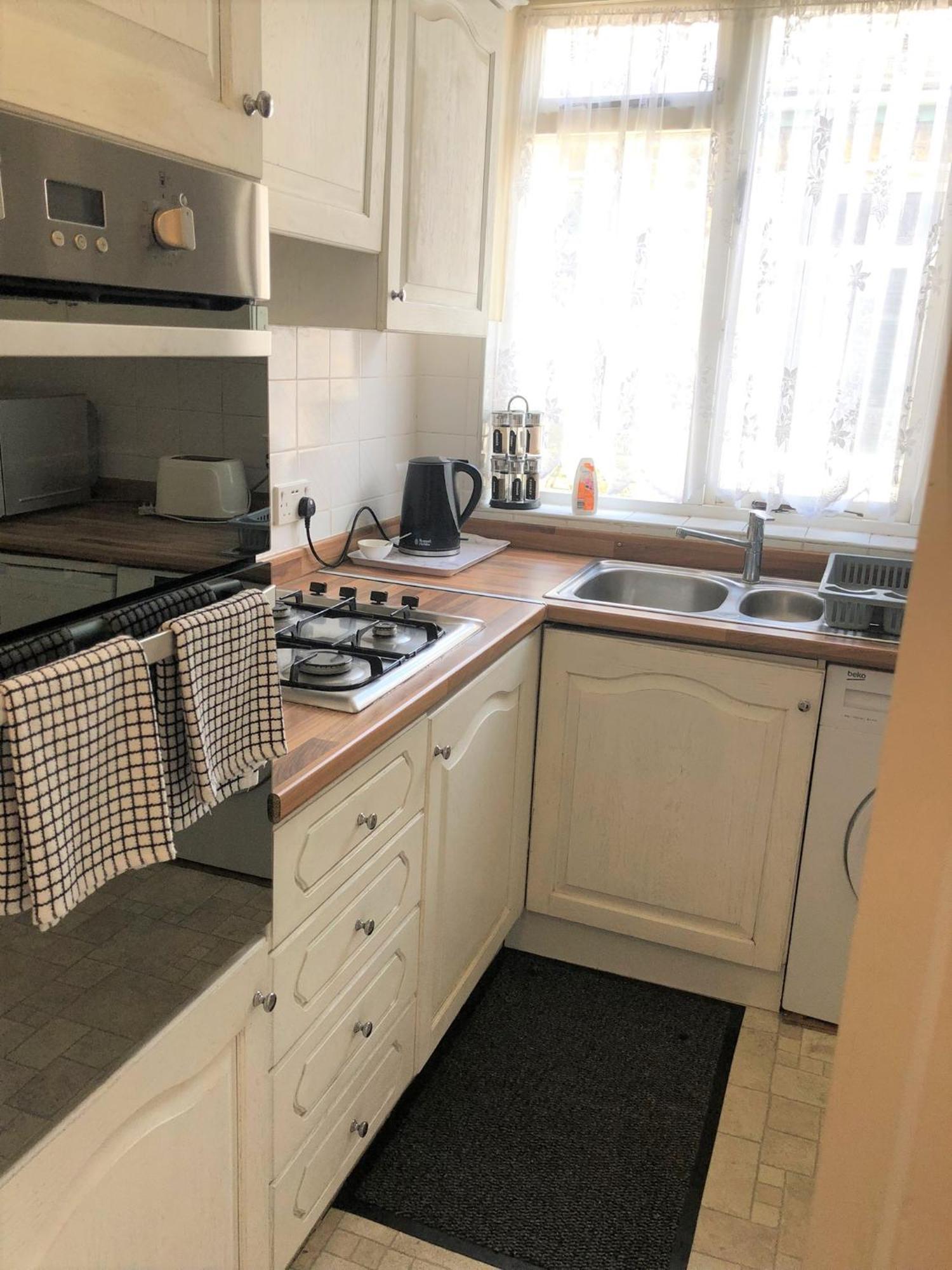 Spacious West London 2 Bedroom Apartment Extérieur photo