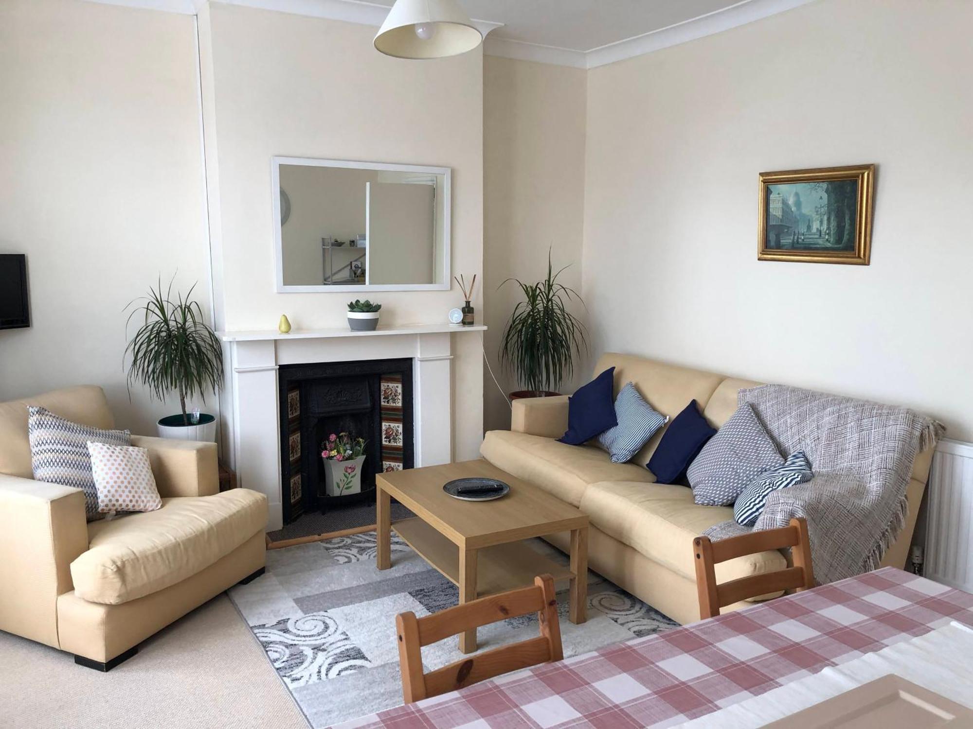 Spacious West London 2 Bedroom Apartment Extérieur photo