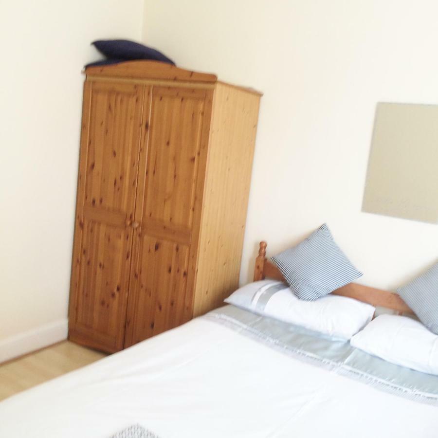 Spacious West London 2 Bedroom Apartment Extérieur photo